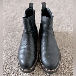 Caslon Genuine Leather Chelsea Bootie